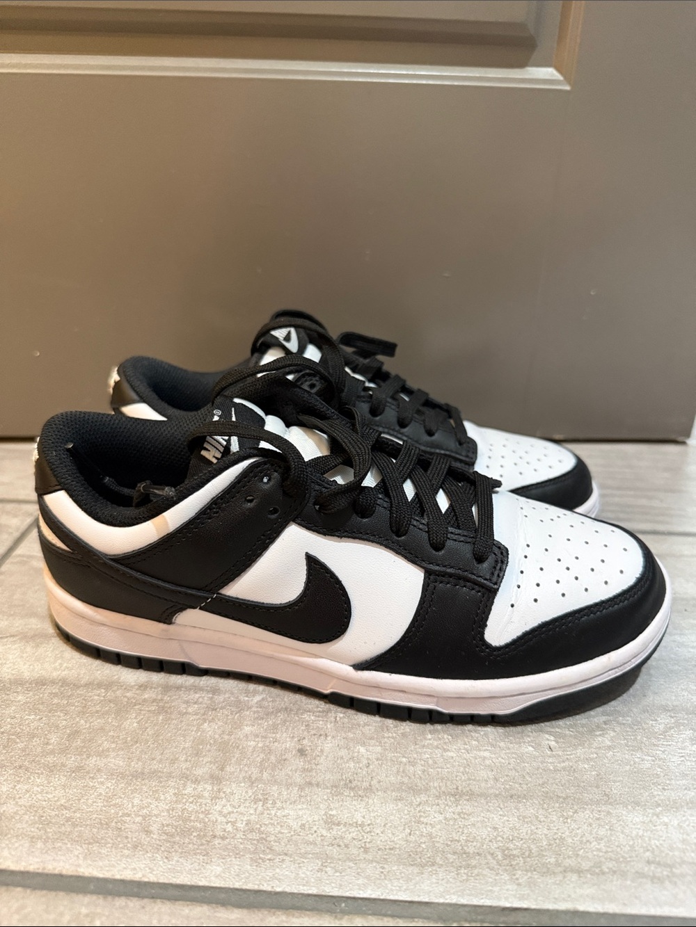 Women's Nike Pandas Low-Top Skate Sneakers